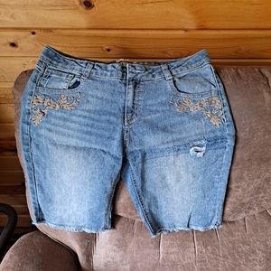 MUDD shorts 16 1/2